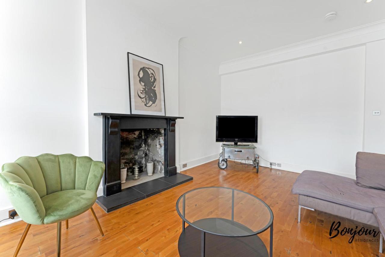 Old Town Spacious 5Br-2Ba, Near Royal Mile By Bonjour Residences Edinburgh Bagian luar foto