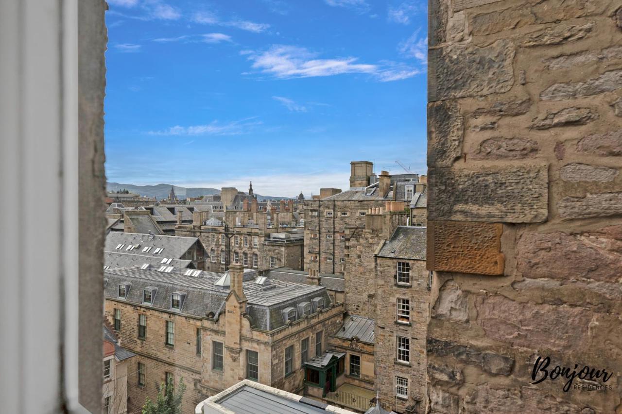 Old Town Spacious 5Br-2Ba, Near Royal Mile By Bonjour Residences Edinburgh Bagian luar foto